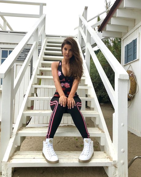 Amanda Cerny