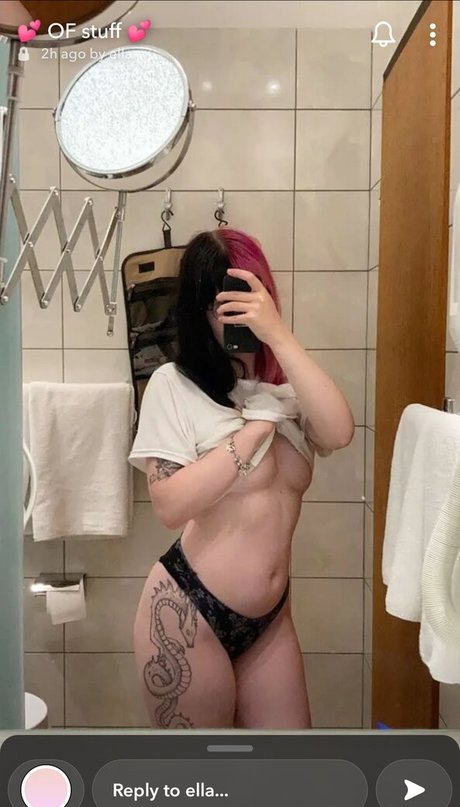Foto nua vazada do OnlyFans de Pick Yer Poison