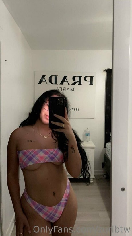Nahá fotka uniklých OnlyFans od Zuribtw