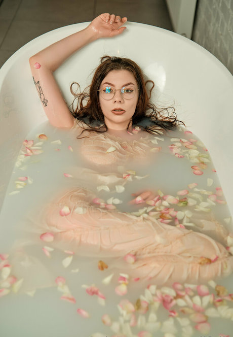 Zuzanna R  nude leaked OnlyFans photo
