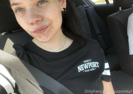 Foto desnuda filtrada de OnlyFans de Zuzaninka1