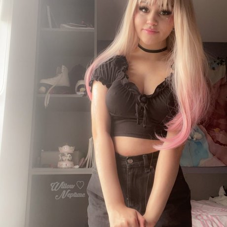 Willow Neptune OnlyFans