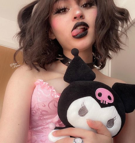 Alaston vuotanut OnlyFans-kuva Willow Neptune