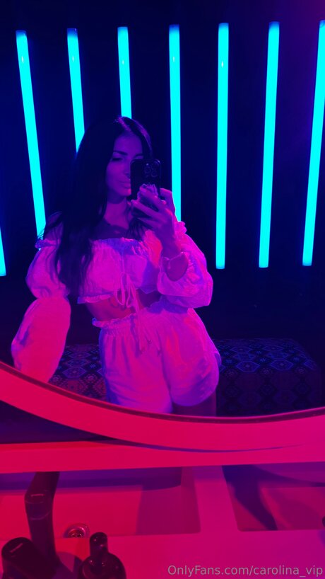 Foto nua vazada do OnlyFans de Carolinedeam