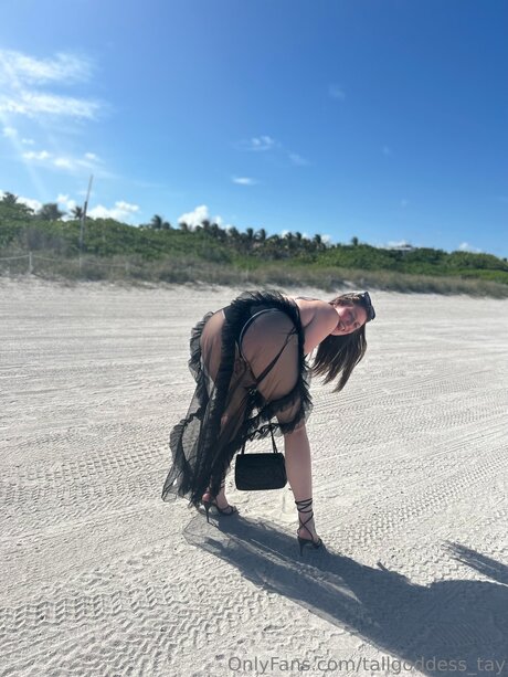 Tallgoddess Tay