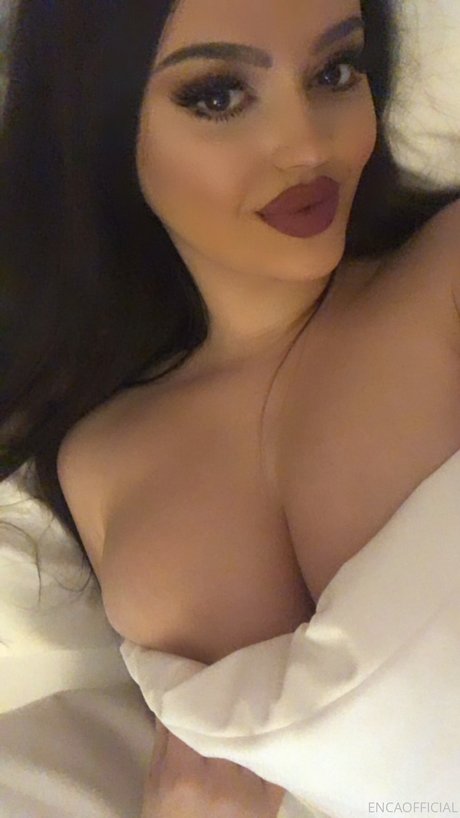 Naken läckt OnlyFans-bild av Encaofficial Enca Haxhia