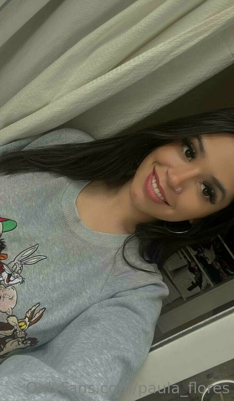 Paula Flores