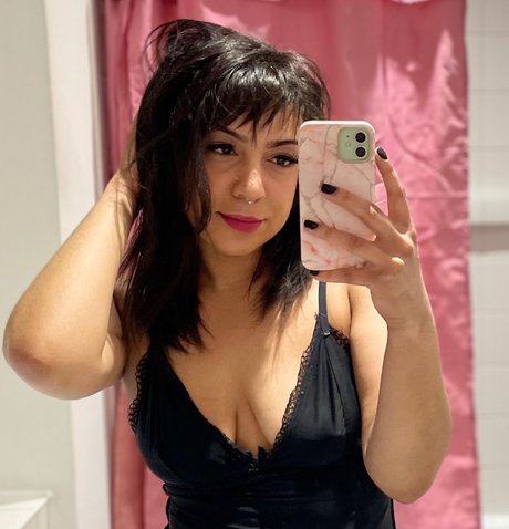Nahá fotka uniklých OnlyFans od Bekah