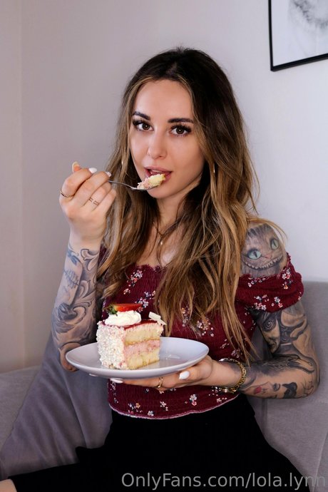 Lola Lynn