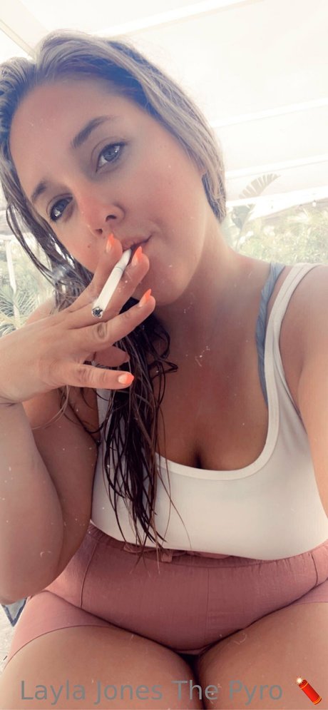 Naken lekkede OnlyFans-bilde av Layla Jones