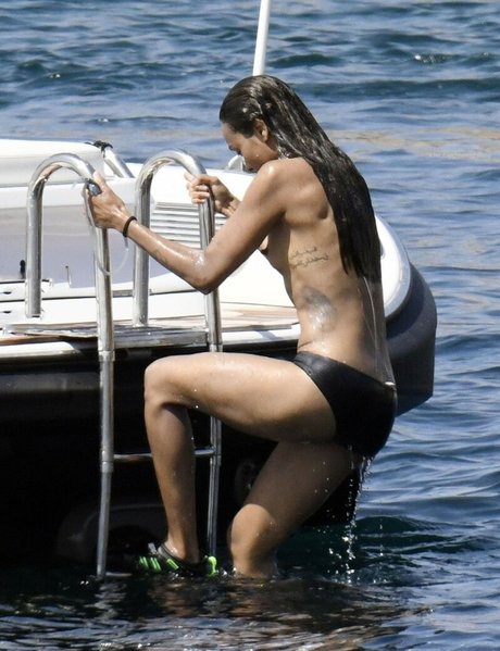 Zoe Saldana