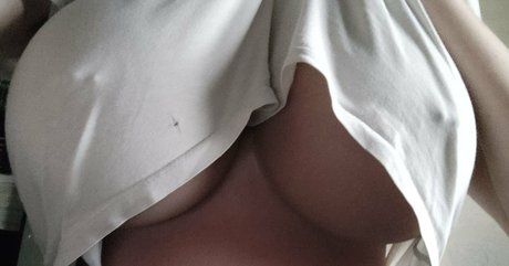 Nahá fotka uniklých OnlyFans od Zoepcbh