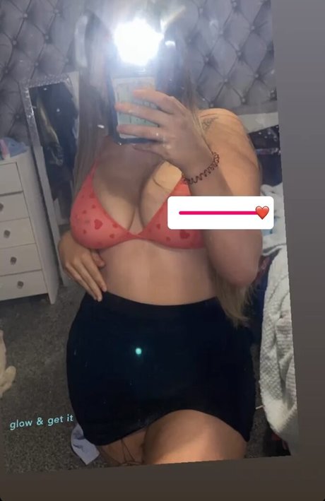 Foto desnuda filtrada de OnlyFans de Zoeellerington