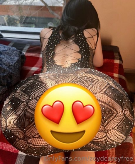 Nagie wyciekłe zdjęcie OnlyFans od Zeydcarey