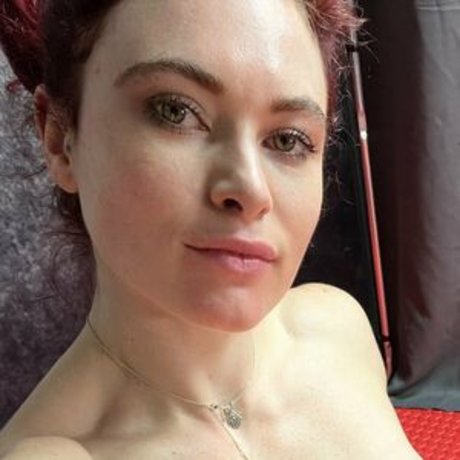 Naken lekkede OnlyFans-bilde av Alexis Luna