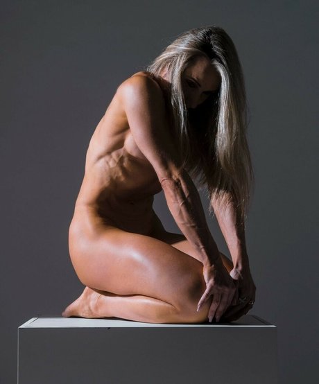 Nahá fotka uniklých OnlyFans od Aline Hirth