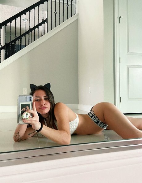 Nahá fotka uniklých OnlyFans od Caitlin Caitlinwoah