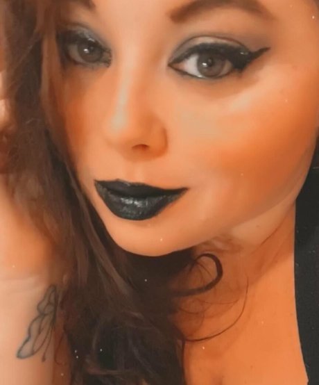 Naken läckt OnlyFans-bild av Tkchaotic