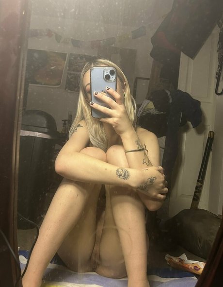 Обнаженная фотография утечки OnlyFans от Babygirlbunny690