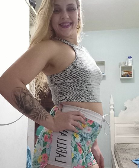 Foto di nudo di fuga di OnlyFans di Christine Rayssa