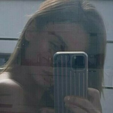 Nahá fotka uniklých OnlyFans od Artemida Rey