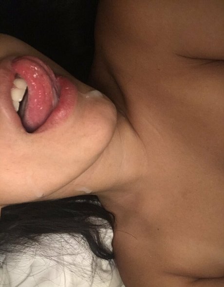 Foto nua vazada do OnlyFans de Abigail Paz