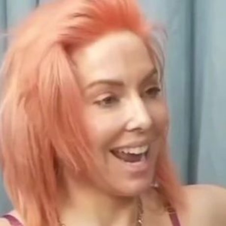 Nahá fotka uniklých OnlyFans od Whitney Cummings