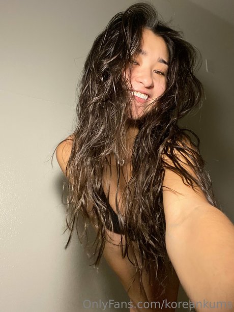 Nahá fotka uniklých OnlyFans od Koreankums