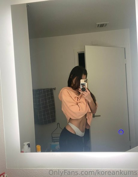 Koreankums OnlyFans泄露裸照