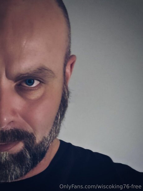 Naken lekkede OnlyFans-bilde av Wiscoking76 Free