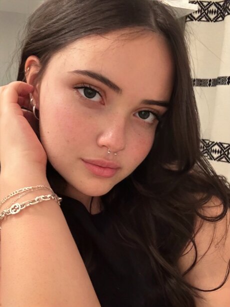 Violet Harmon Nahá fotka uniklých OnlyFans od Violet Harmon #752