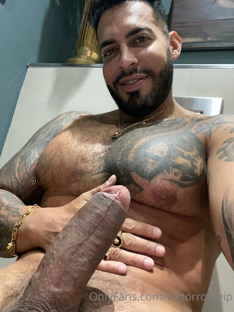 Viktorromvip OnlyFans泄露裸照