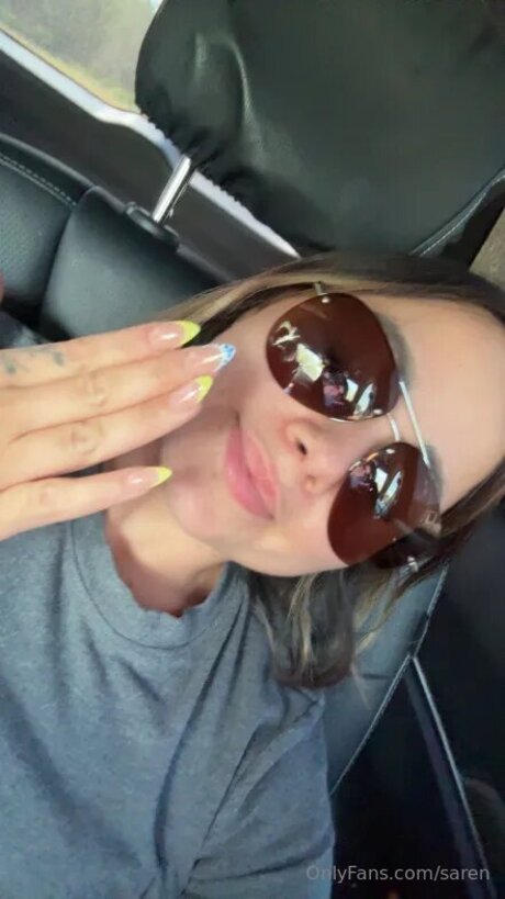 Nahá fotka uniklých OnlyFans od Saren