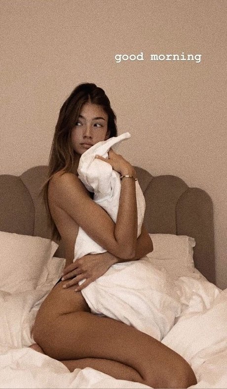 Lorena Rae
