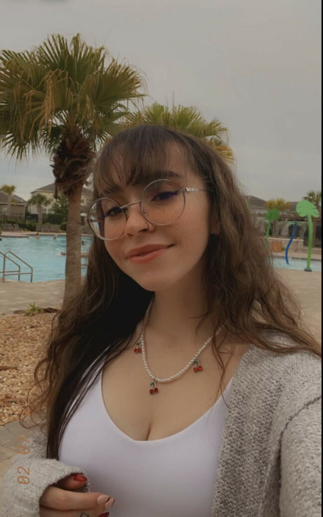 Nahá fotka uniklých OnlyFans od Catlyn Crespo
