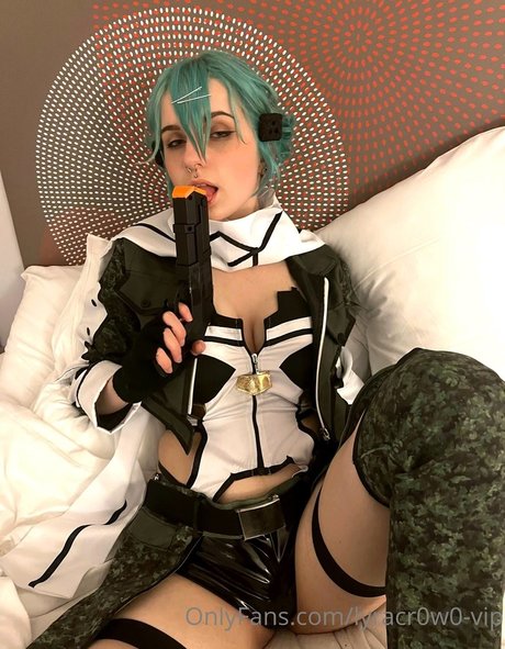 Lyra Crow