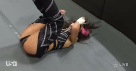 Dakota Kai