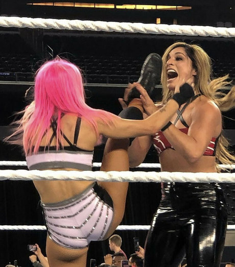 Dakota Kai