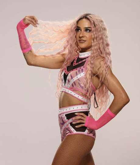 Dakota Kai