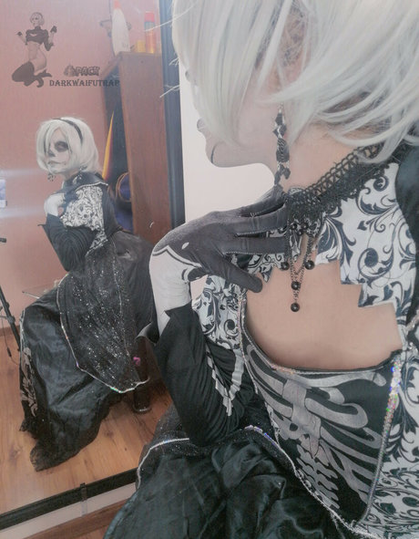 Darkwaifutrap