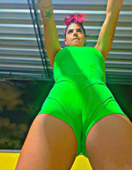 Amanda Miury