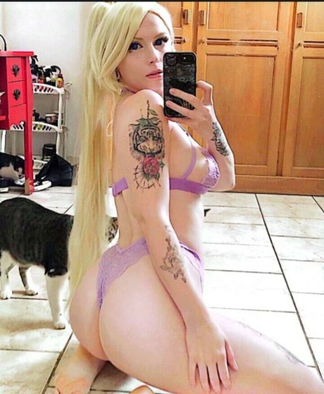 Alasti lekkinud OnlyFans-i pilt Ellen Natalia