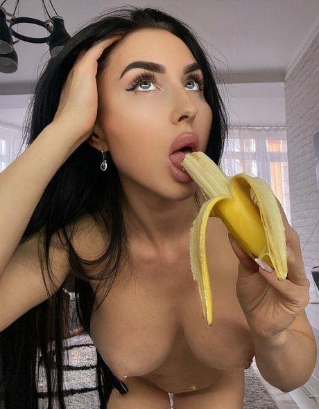Nahá fotka uniklých OnlyFans od Juliasmithpro