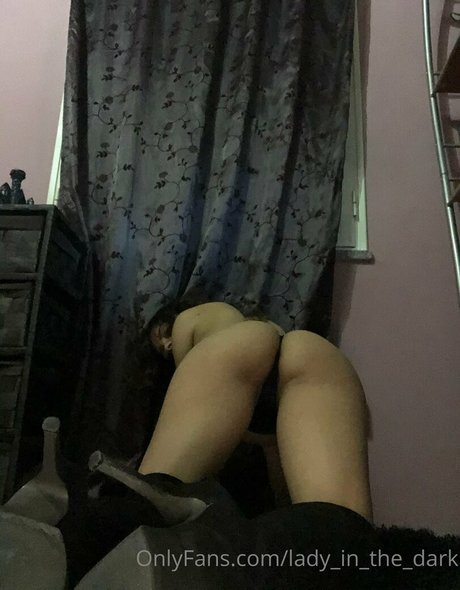 Ladyinthedark