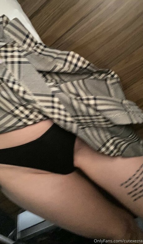 Nahá fotka uniklých OnlyFans od Cutexezra