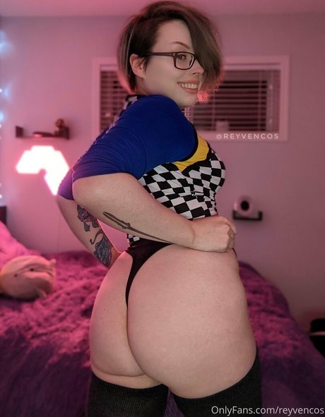Naken lekkede OnlyFans-bilde av Reyvencos