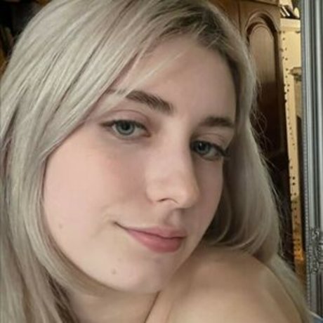 Nahá fotka uniklých OnlyFans od Aliceinwonderlandxo