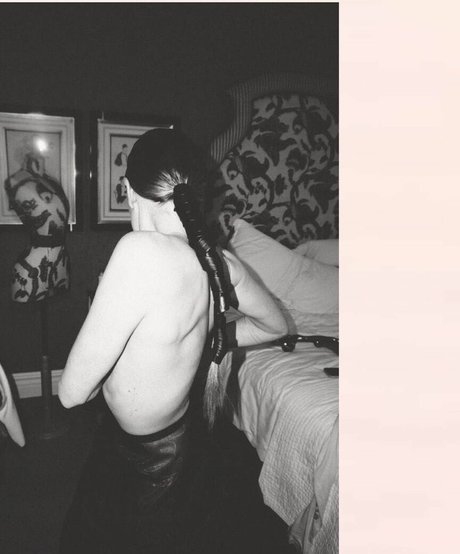 Nahá fotka uniklých OnlyFans od Rebecca Ferguson