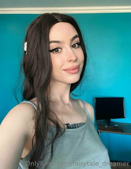 Naken lekkede OnlyFans-bilde av Fairytaledreamer
