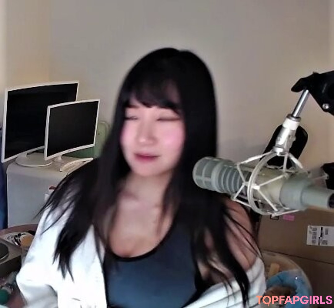 Ariasaki nude leaked OnlyFans photo #1021